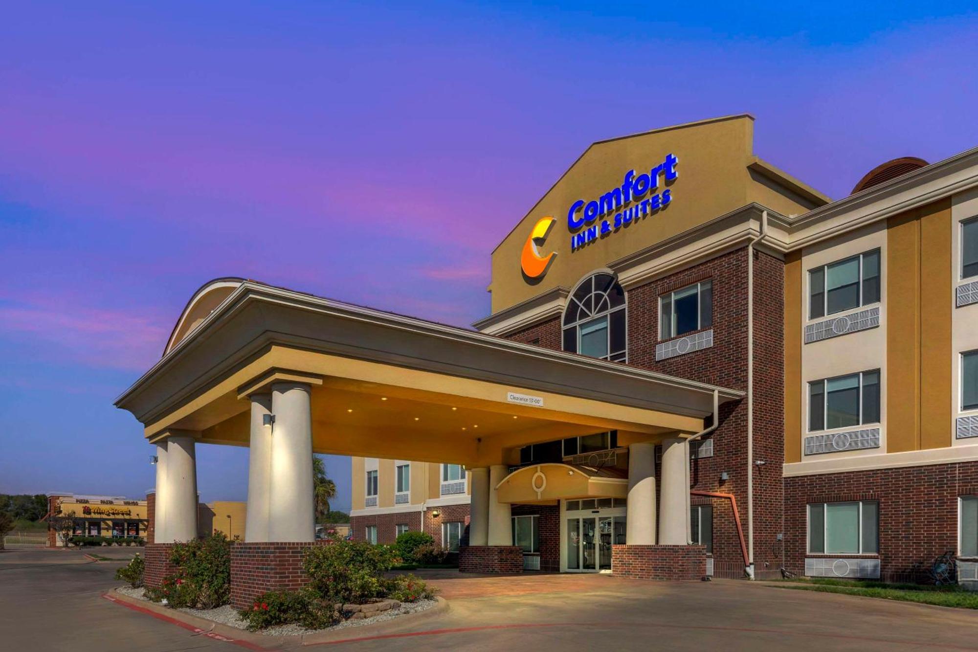 Comfort Inn & Suites Mexia Exterior photo