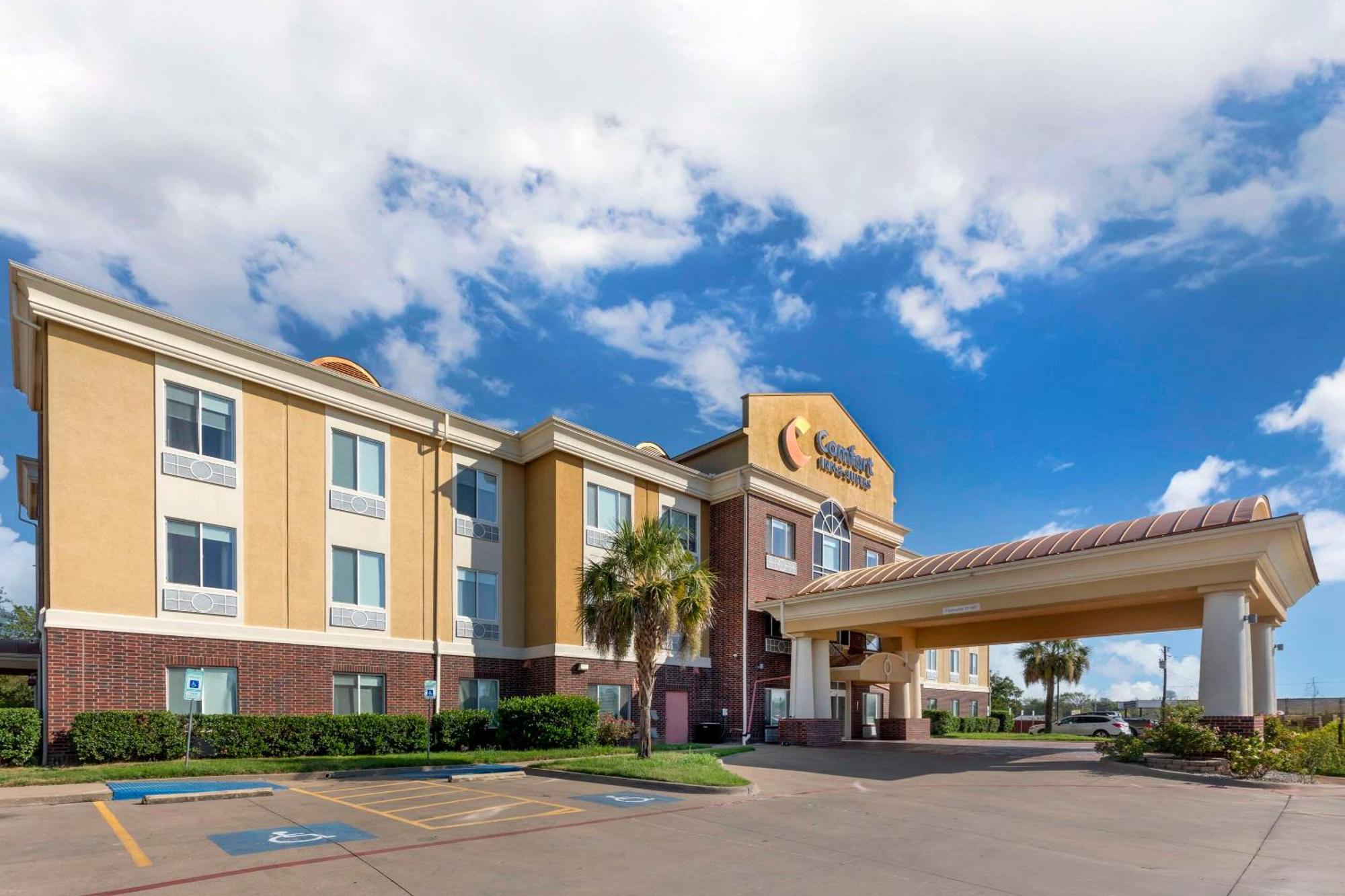 Comfort Inn & Suites Mexia Exterior photo
